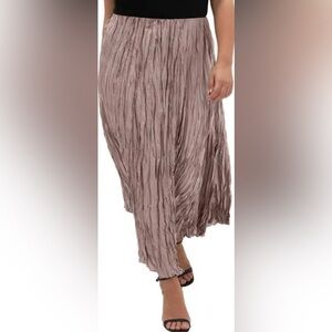 Chic Mauve Crinkle Maxi Skirt🤎🤎